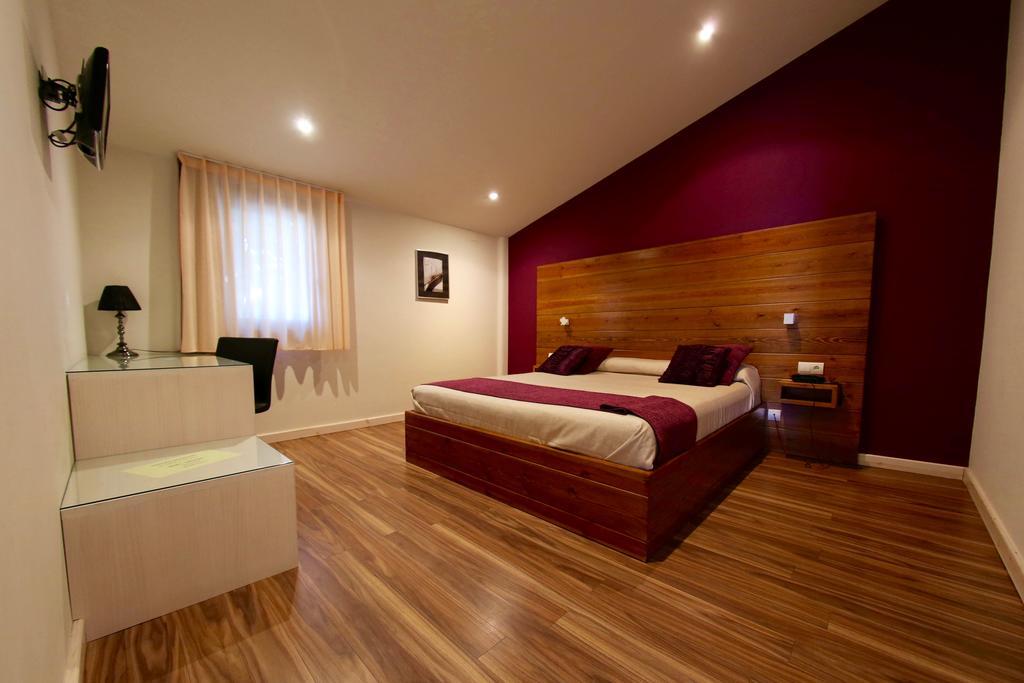 Hotel Mas Prades เดลแตเบรอ ห้อง รูปภาพ
