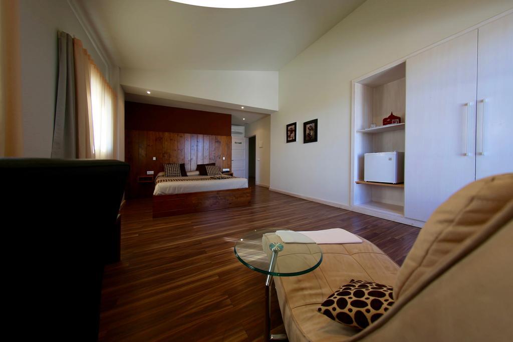 Hotel Mas Prades เดลแตเบรอ ภายนอก รูปภาพ